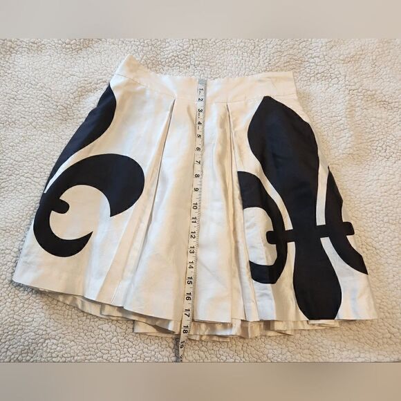 Club Monaco White Satin Lilly Symbol Puff Tulle Lined A-Line Mini Skirt - Picture 7 of 7